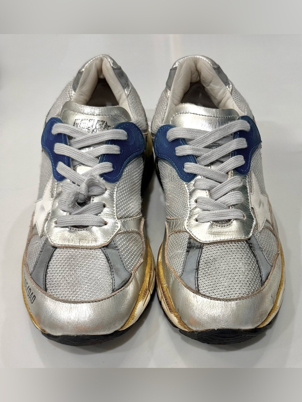 Golden Goose Women's Size 36 Dad-Star in silver laminated leather and mesh - Picture 5 of 15